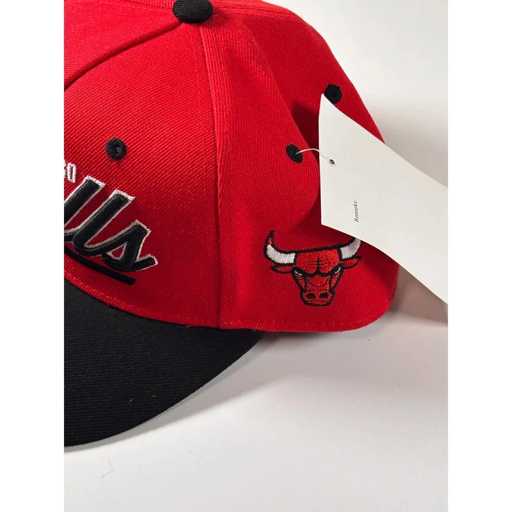 Mitchell & Ness Youth Kids Chicago Bulls Red Retro Precurved Snapback Hat New